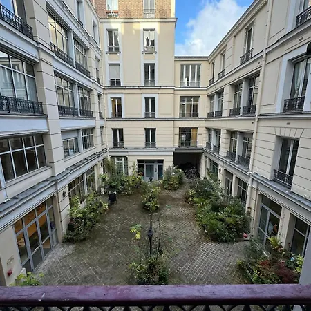 Appartamento Beautiful Family - Canal Saint Martin Parigi